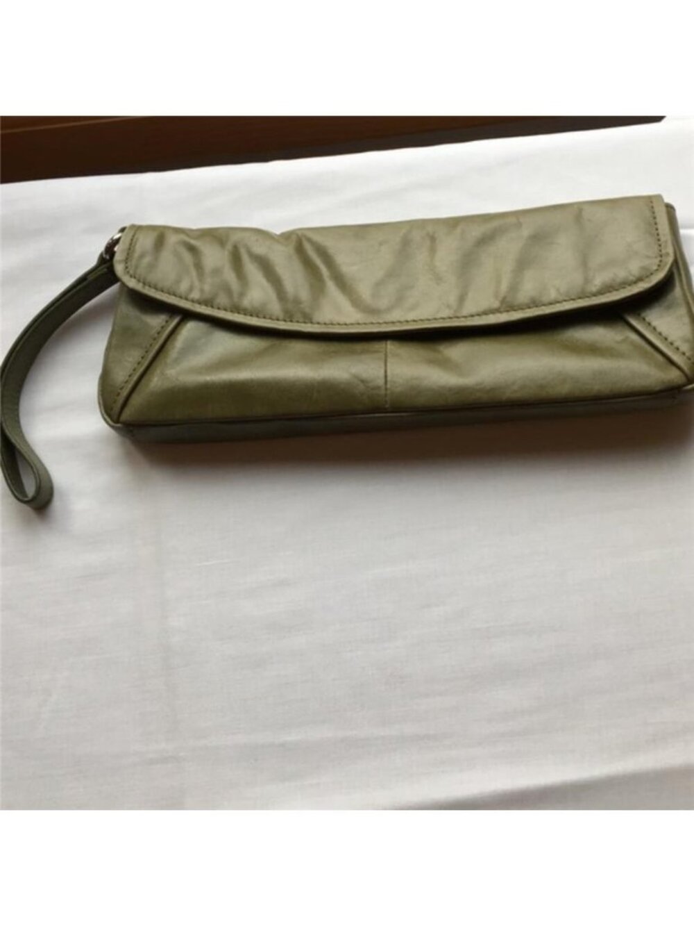 Kenneth cole clutch soft leather green